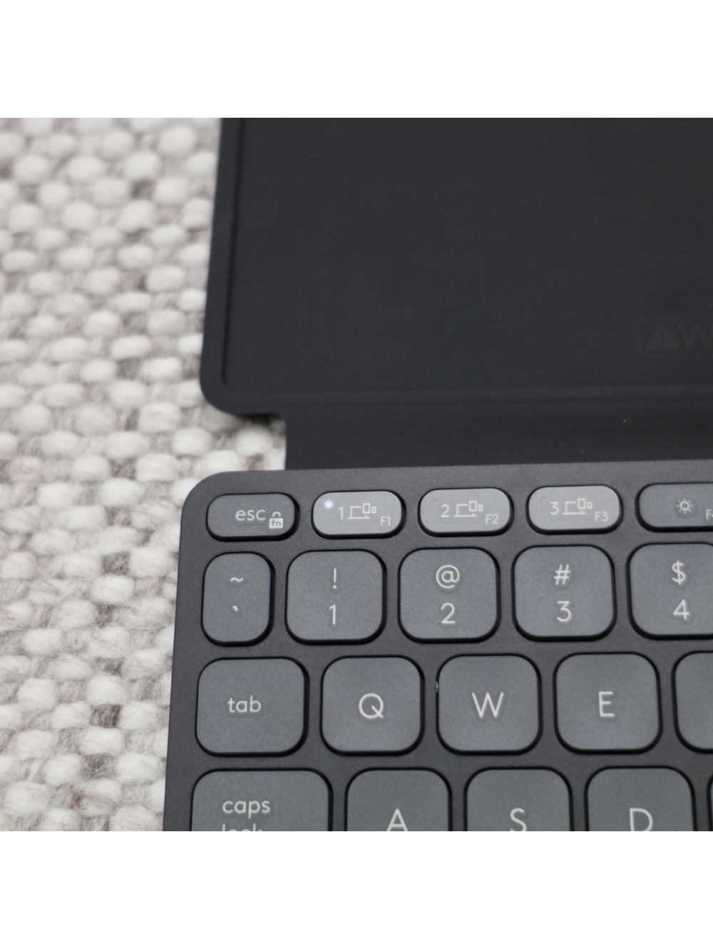 Keys-To-Go 2 (Logitech 920-012867) - Picture 6 of 12